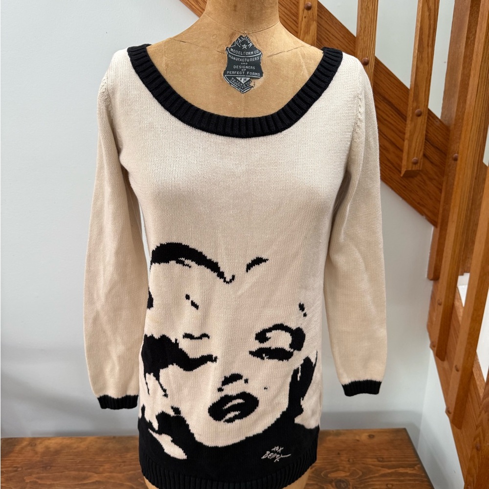 Betsey Johnson Cream Marilyn Graphic Long Sweater